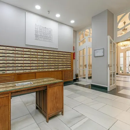 De Lujo Puerta Del Sol+parking Apartament