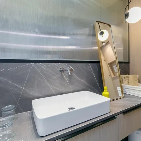 De Lujo Puerta Del Sol+parking Apartment